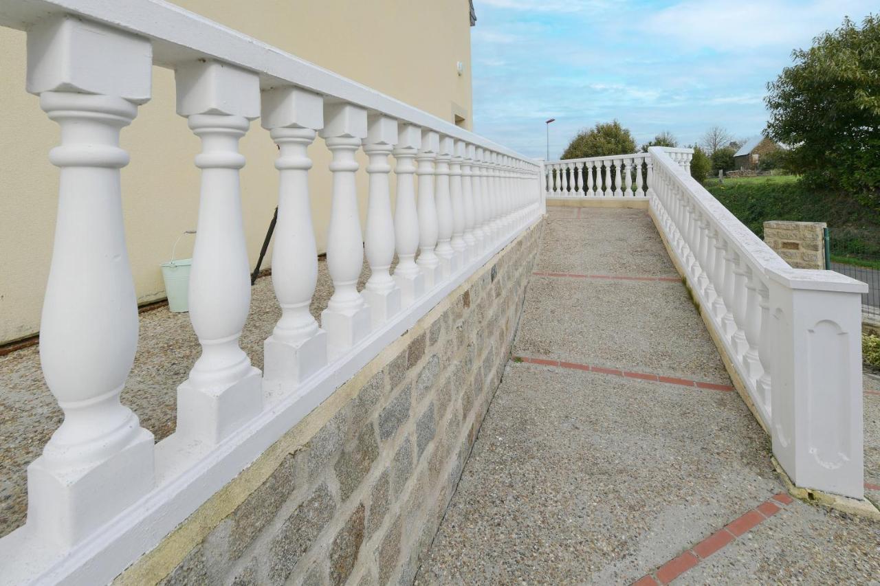 Gite Baie Du Mont Saint Michel Villa Exterior photo